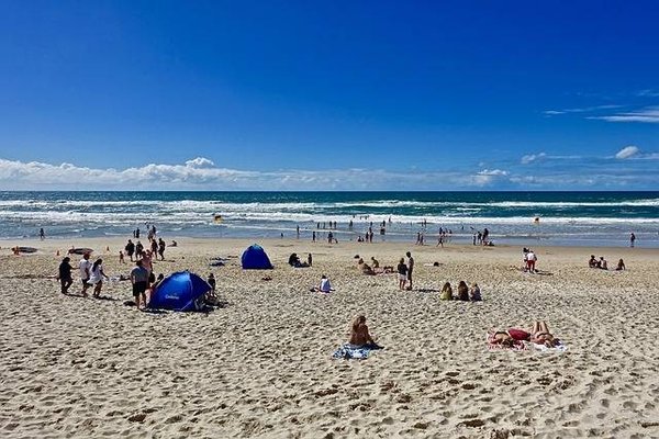 Pourquoi l'été tout le monde veut aller sur les plages de Nouvelle-Aquitaine ?