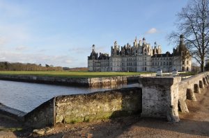 Les prix des visites du Château de Commarque, avec des options pour les familles et les groupes touristiques